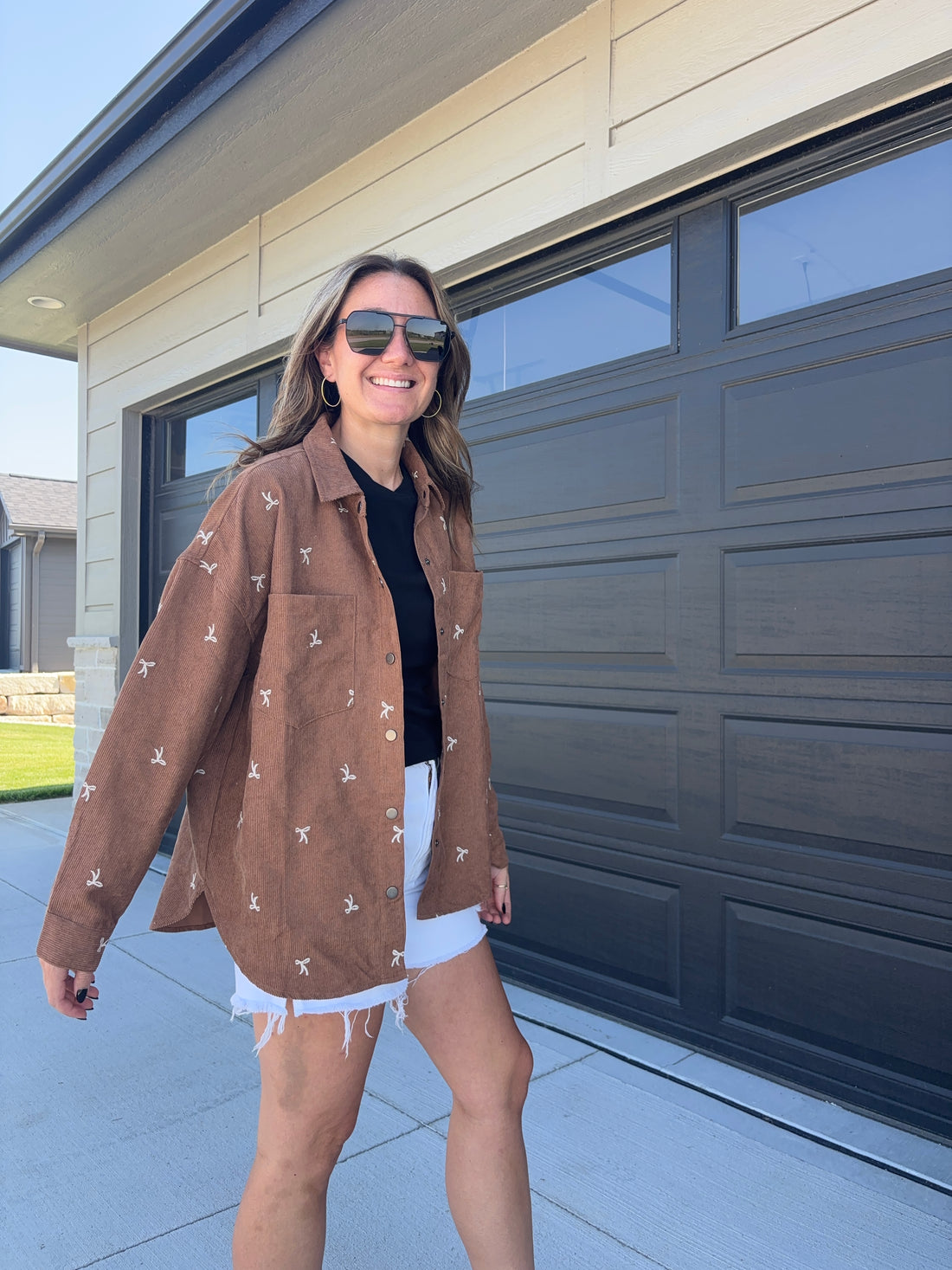 CAMEL Corduroy Bow Embroidered Shirt