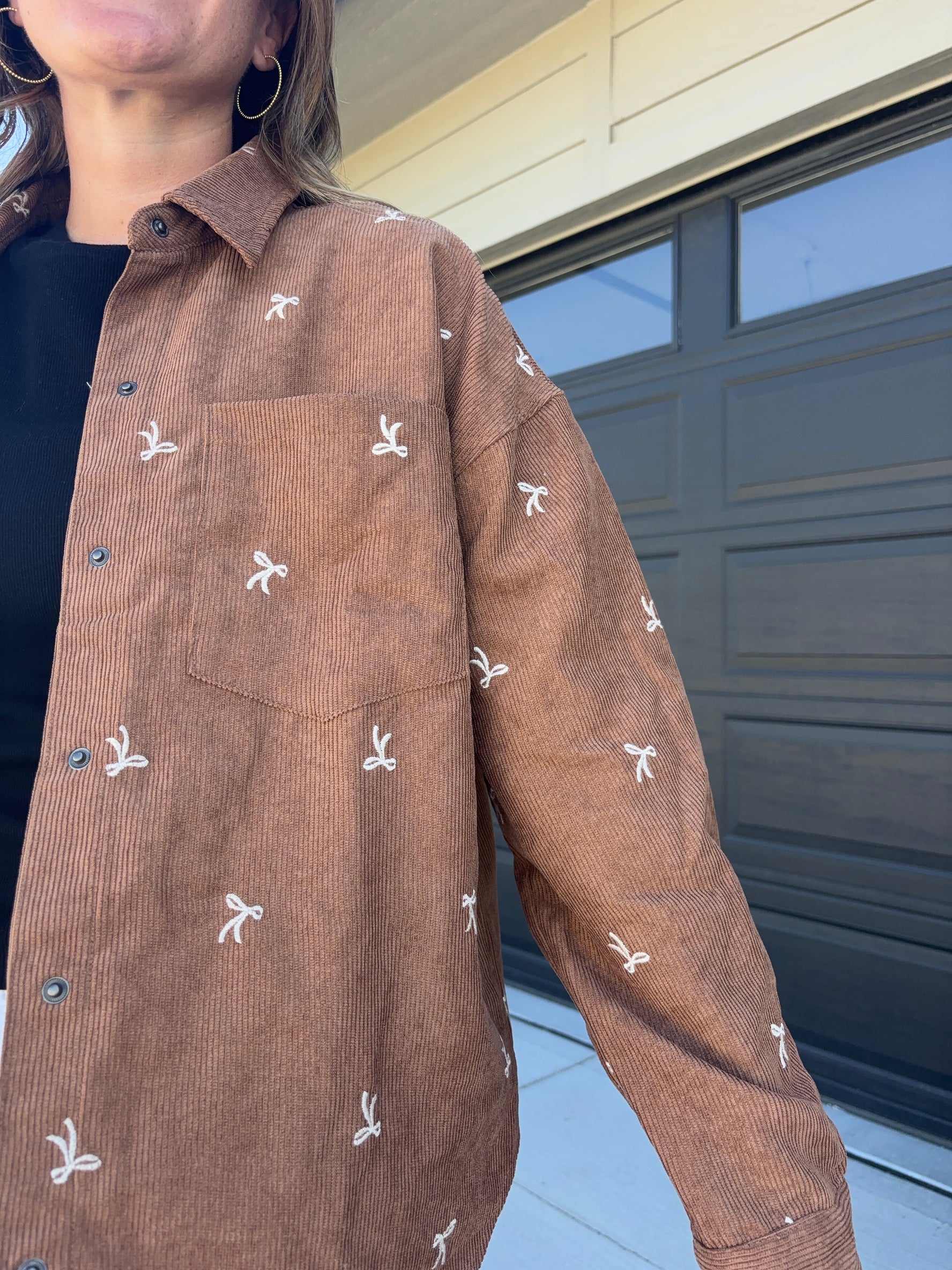 CAMEL Corduroy Bow Embroidered Shirt