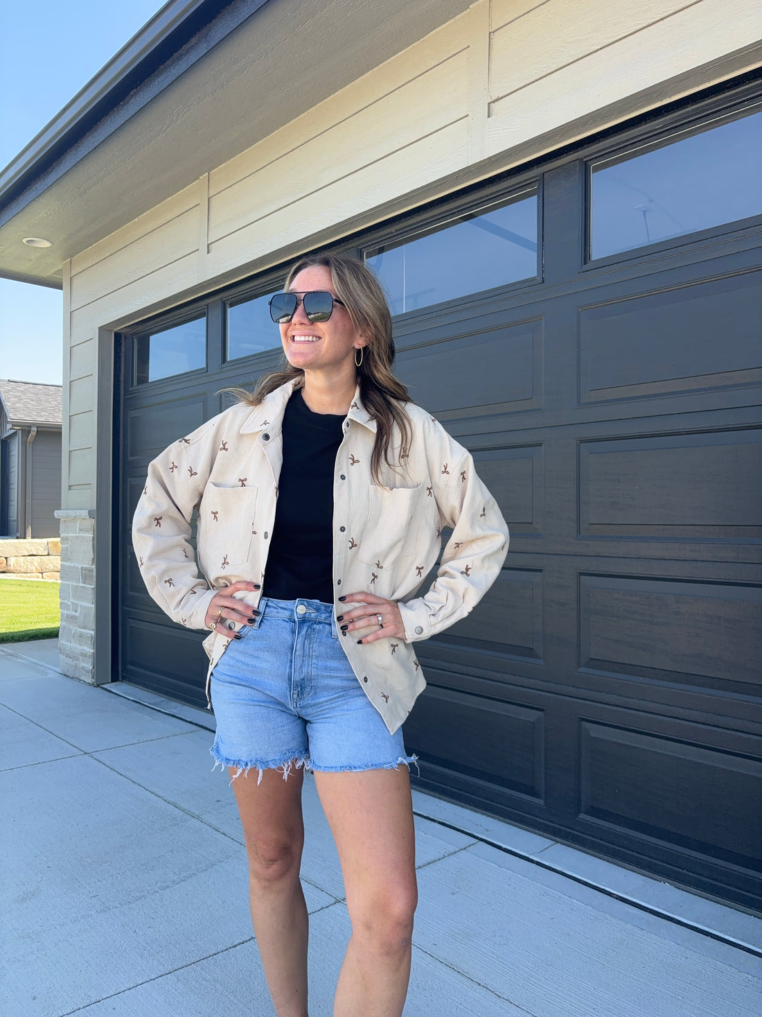 TAUPE Corduroy Bow Embroidered Shirt