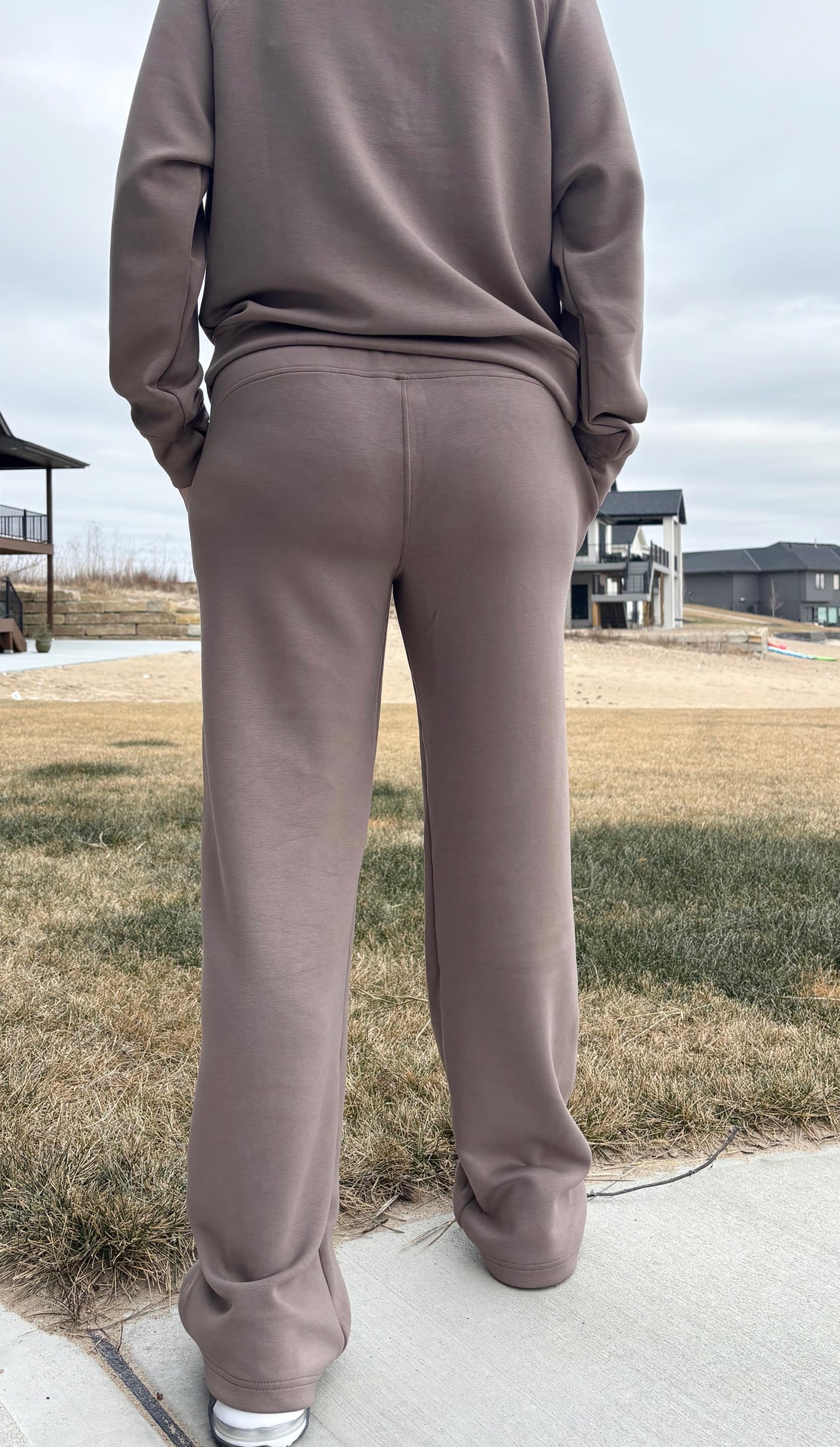 Frost Scuba Straight Pant - MOCHA