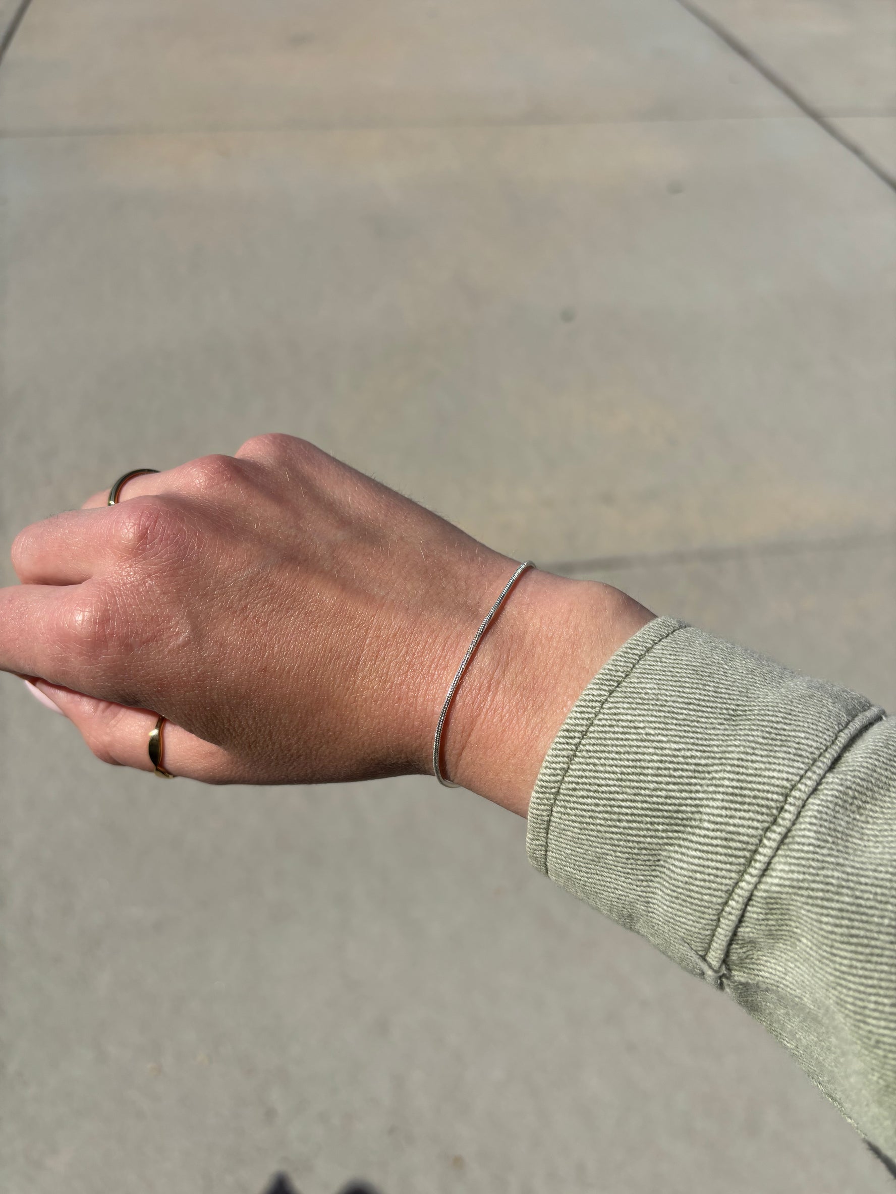 Dainty Bracelet - SILVER